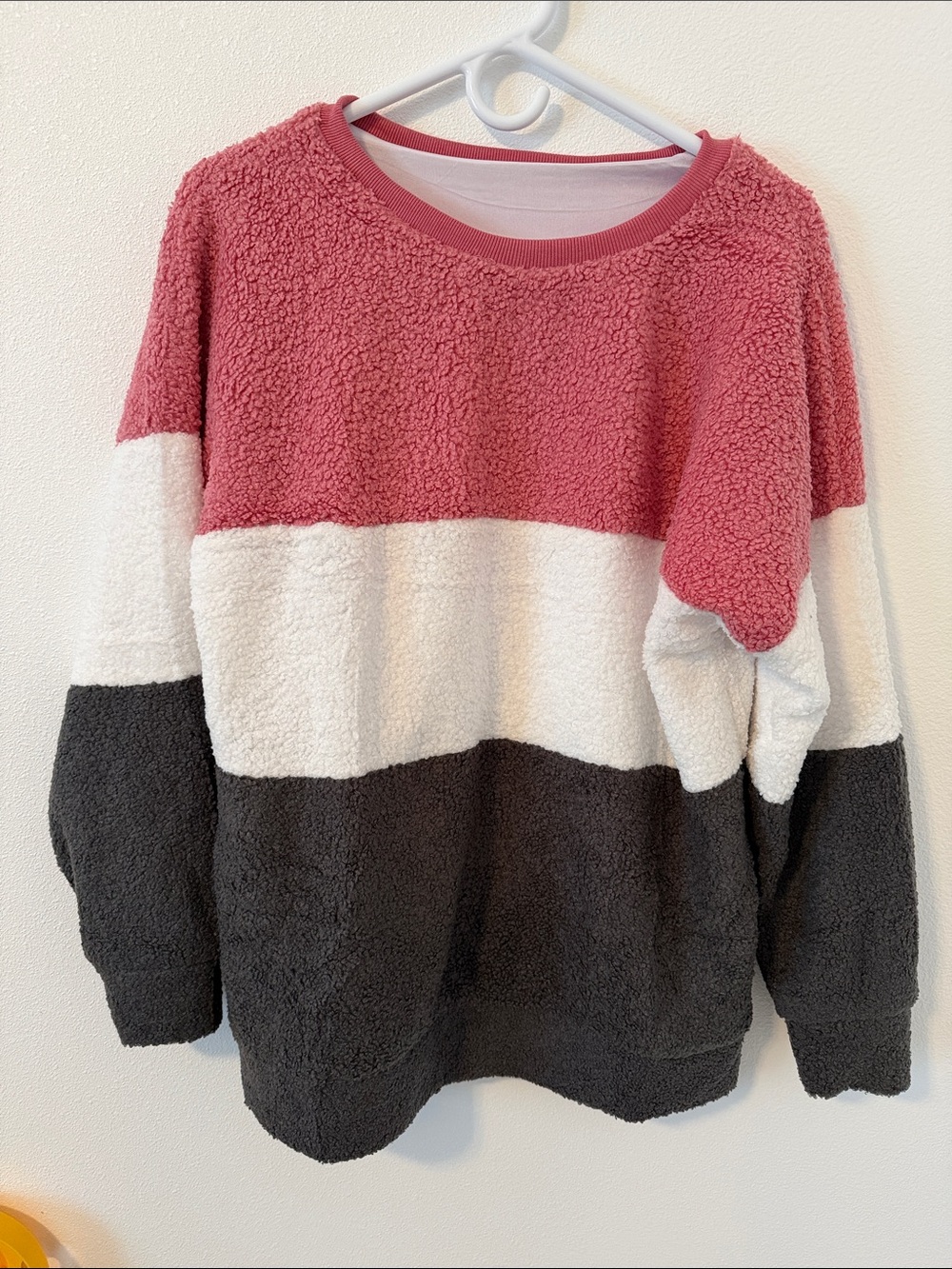 Unbranded Cozy Colorblock Sherpa Pullover Sweater - Pink/White/Gray